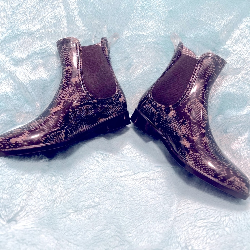 🌺INC International Raelynn Rain Boots🌸🌺 - Picture 8 of 14